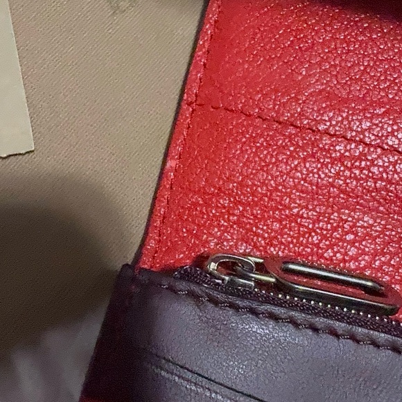 Authentic Burberry D-ring Grainy Leather Continental Wallet - Picture 6 of 9